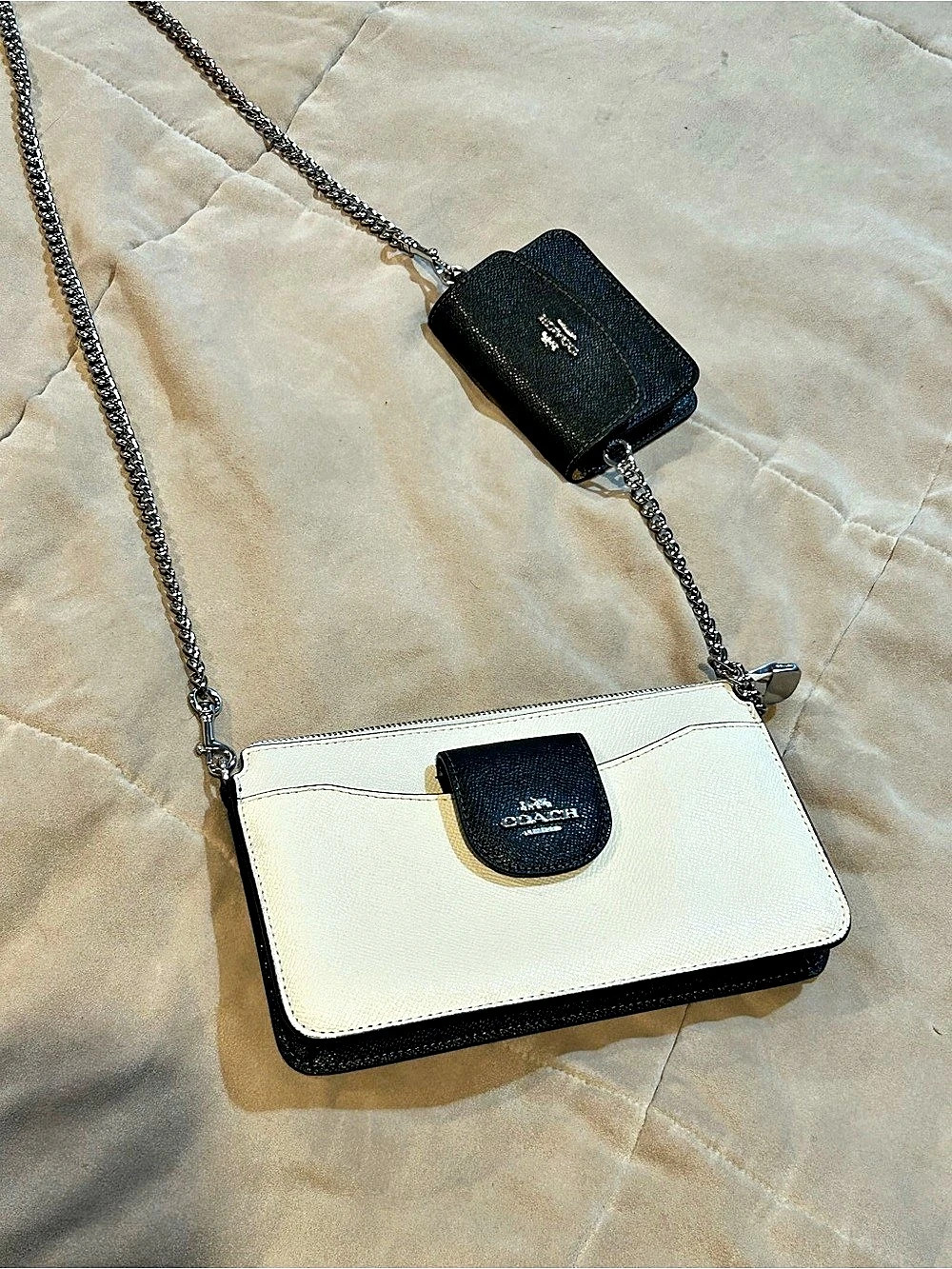 Coach White & Black Crossbody Bag Coin Purse Attached Chain